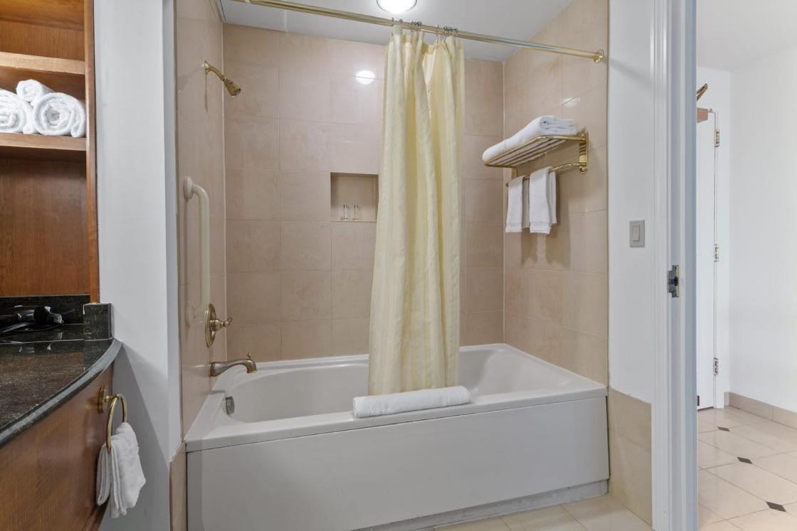 Boardwalk Cozysuites W Kitchen 33 Apartment Atlantic City